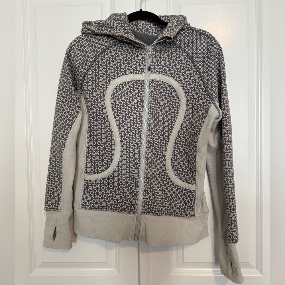 Lululemon Scuba hoodie Gray and Cream Patterned Zip-Up Hoodie Size 10